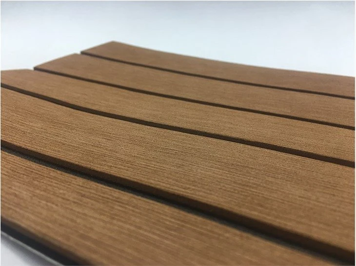 Rutschfeste Eva-Schaum-Deck
